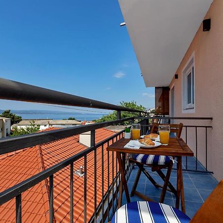 Apartments Rose Baška Voda Eksteriør bilde