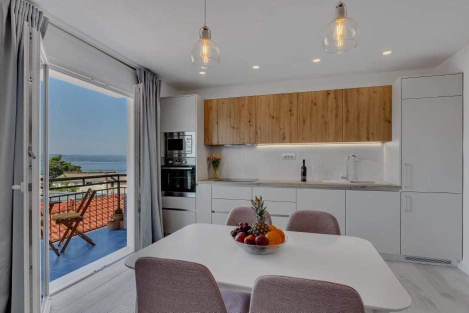 Apartments Rose Baška Voda Eksteriør bilde