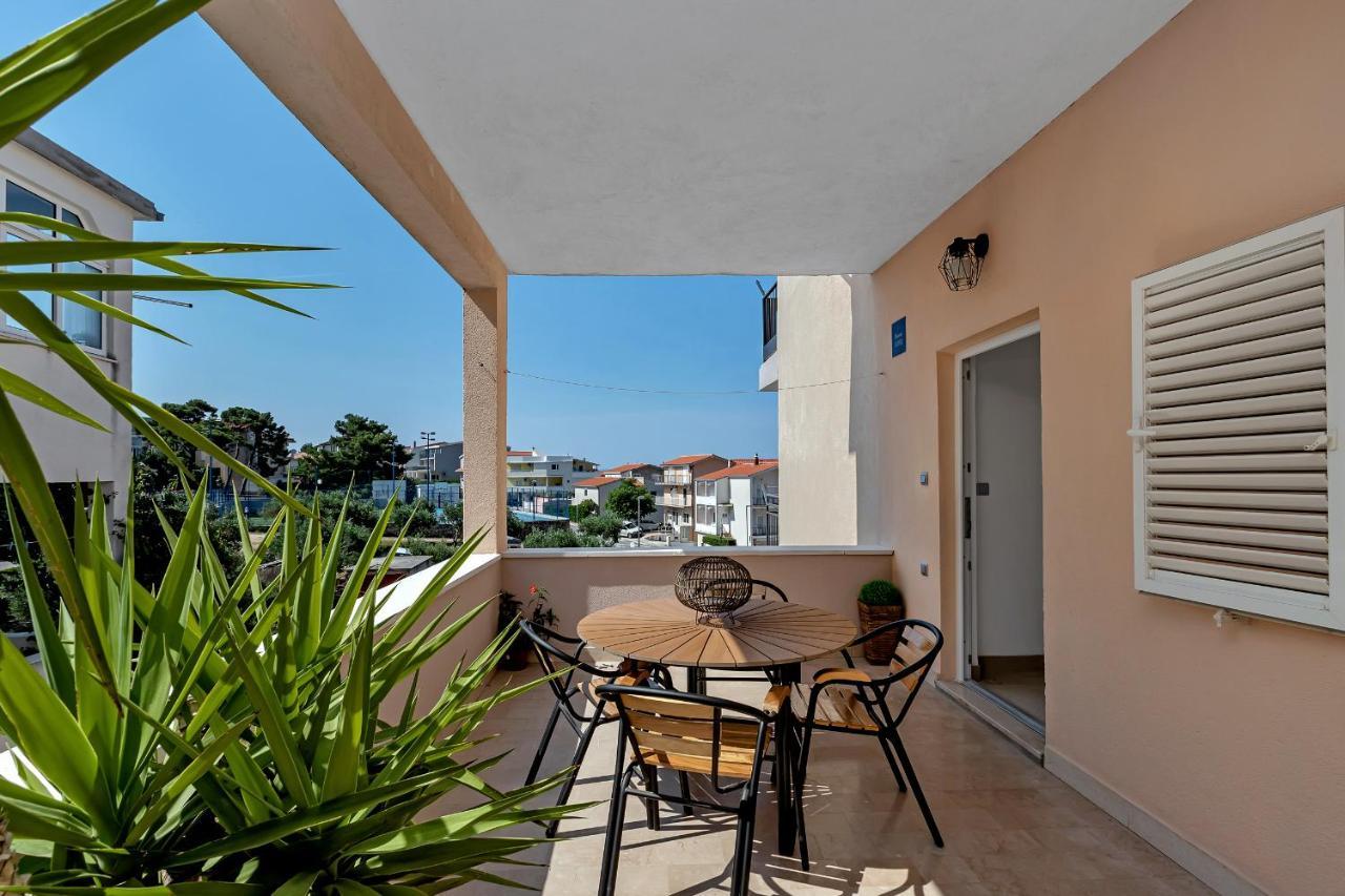 Apartments Rose Baška Voda Eksteriør bilde