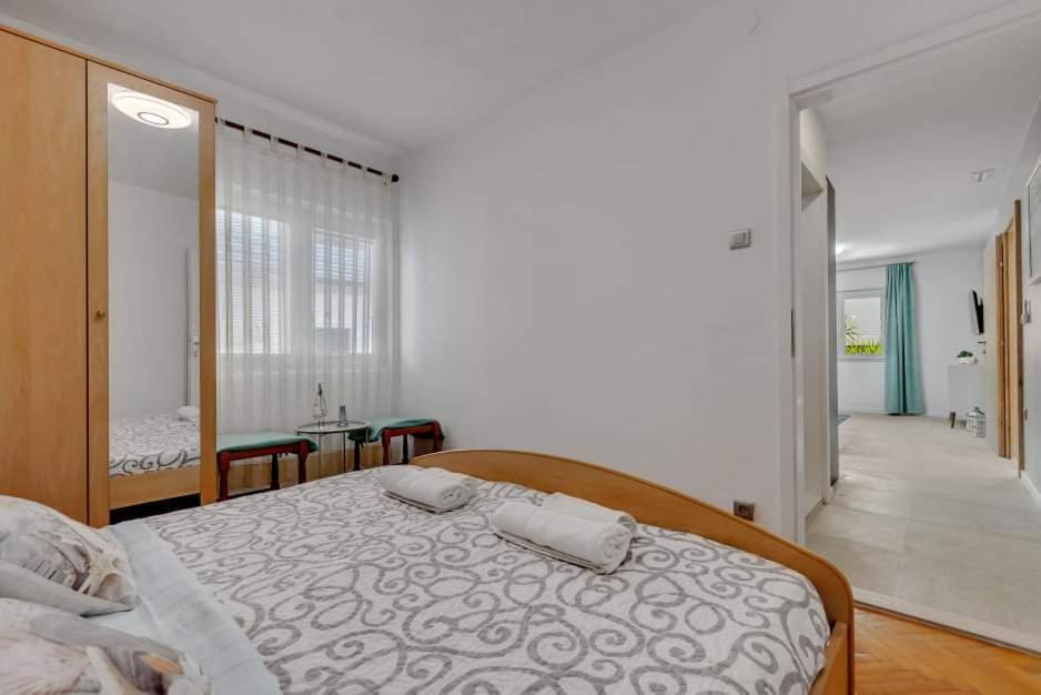 Apartments Rose Baška Voda Eksteriør bilde