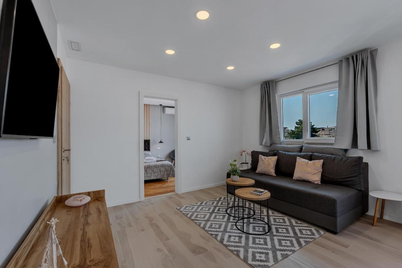 Apartments Rose Baška Voda Eksteriør bilde
