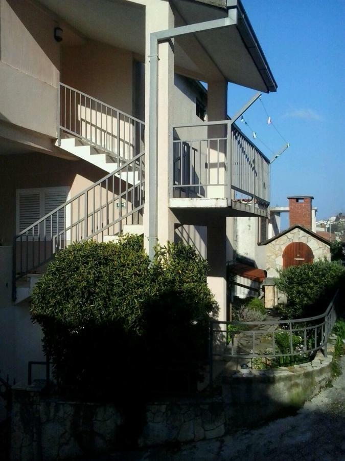Apartments Rose Baška Voda Eksteriør bilde